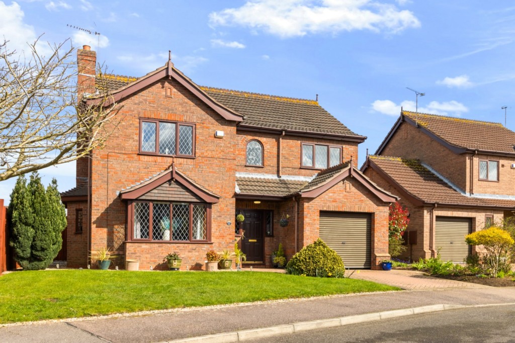 4 bedroom Detached house Under Offer