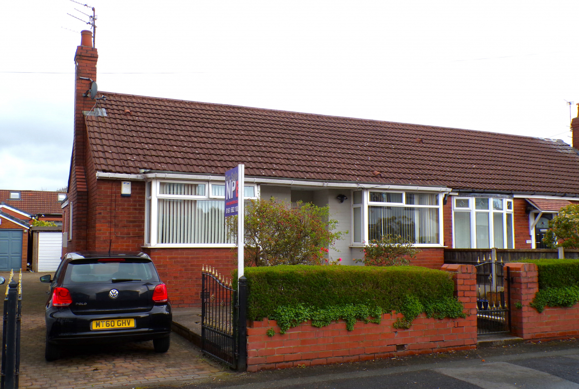 3 bedroom Bungalow For Sale