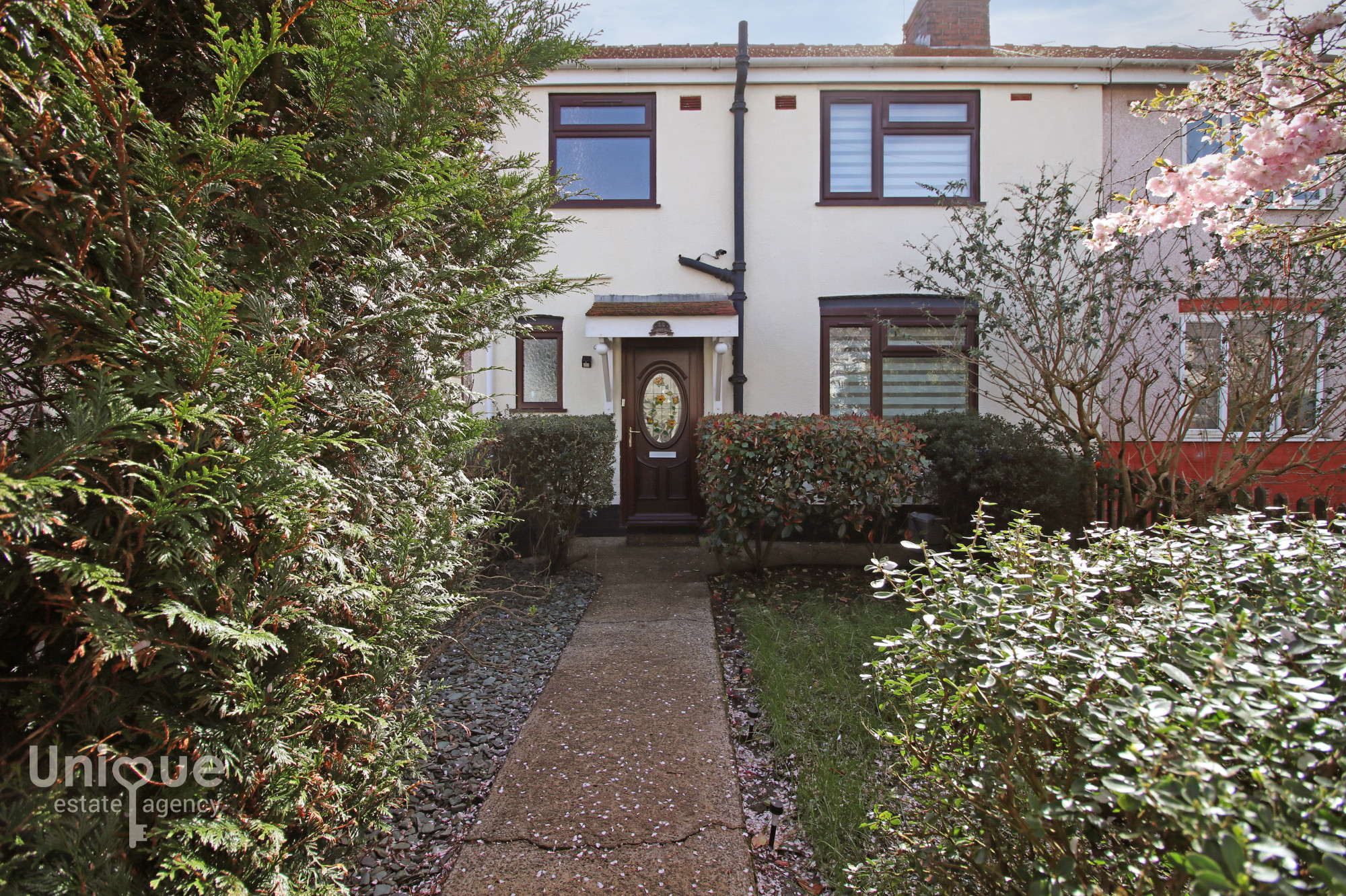 2 bedroom Terraced House Under Offer