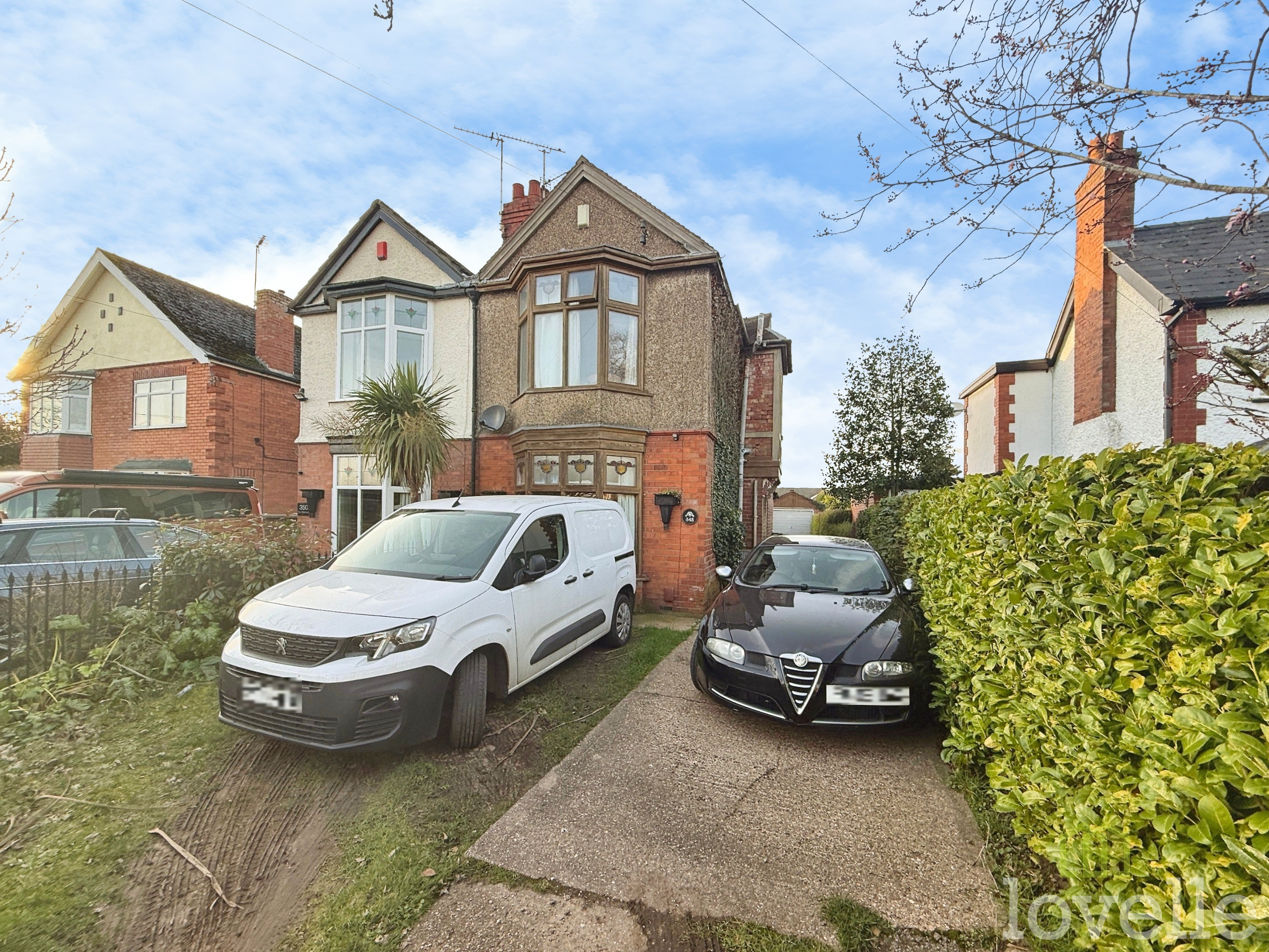 3 bedroom Semi-detached house For Sale