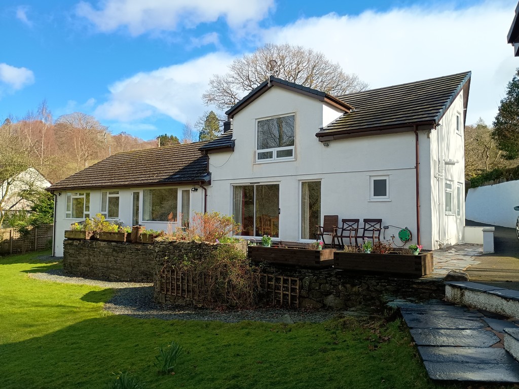 5 bedroom  For Sale