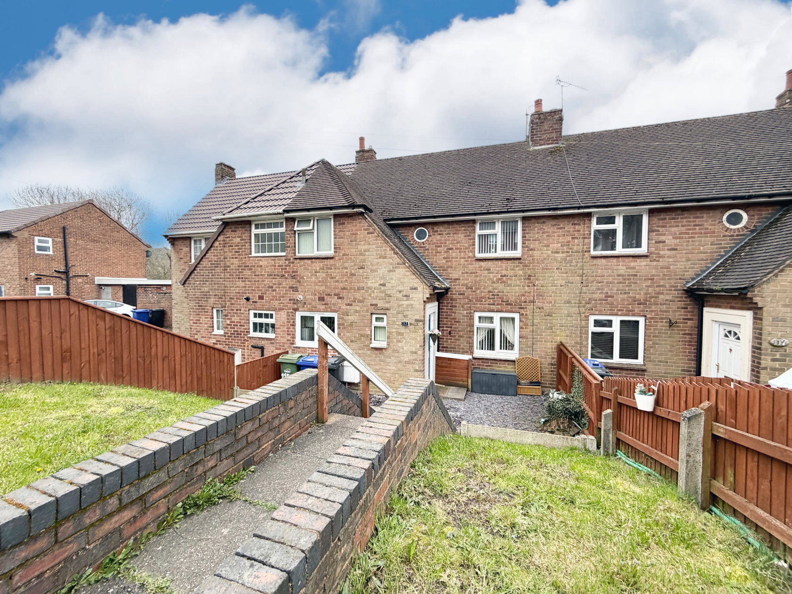 2 bedroom Terraced House Under Offer