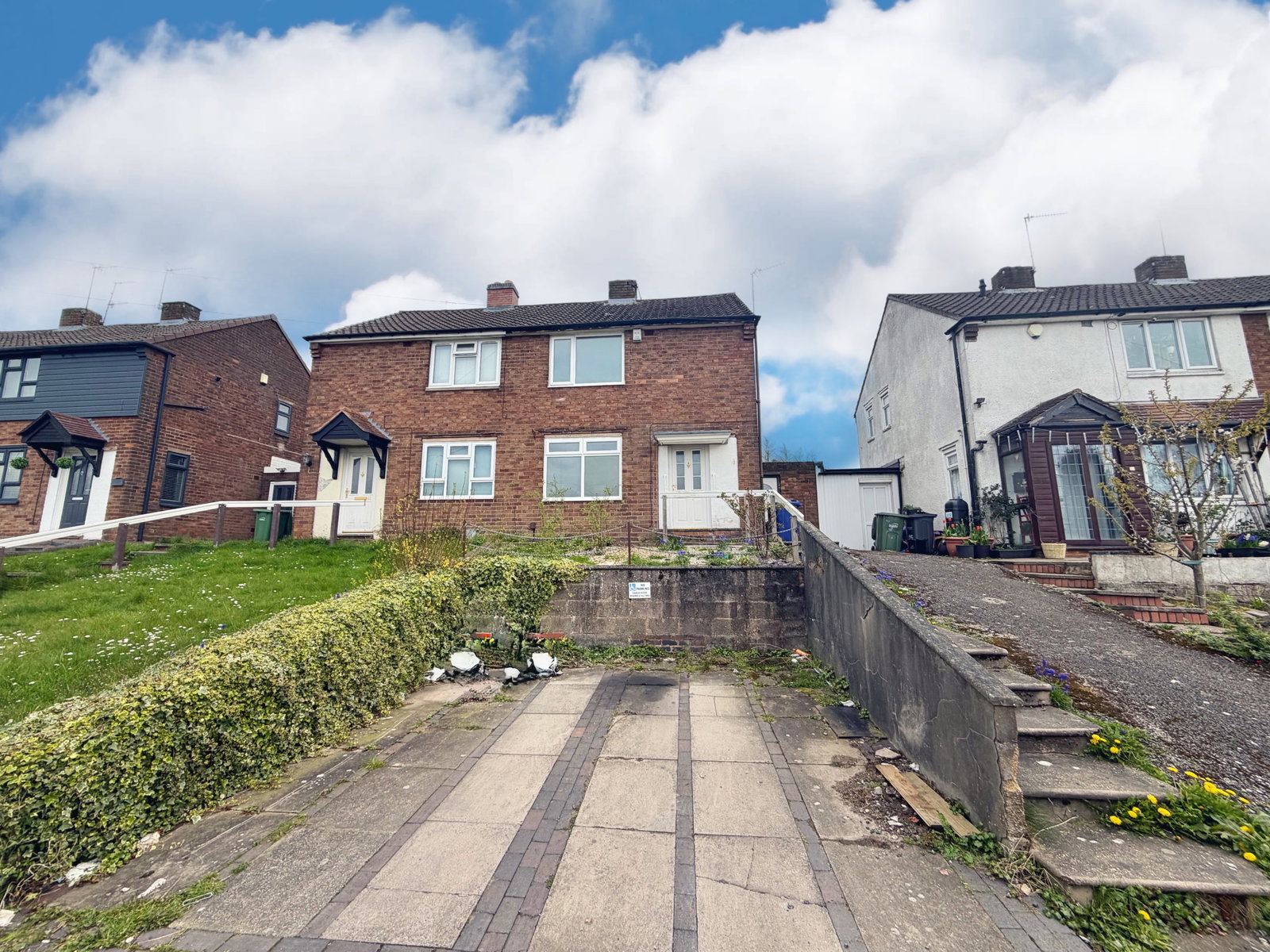 2 bedroom Semi-detached house For Sale
