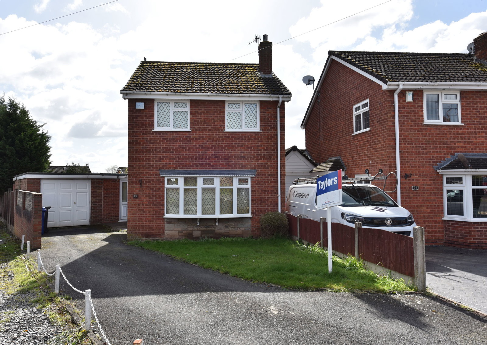 3 bedroom Detached house For Sale