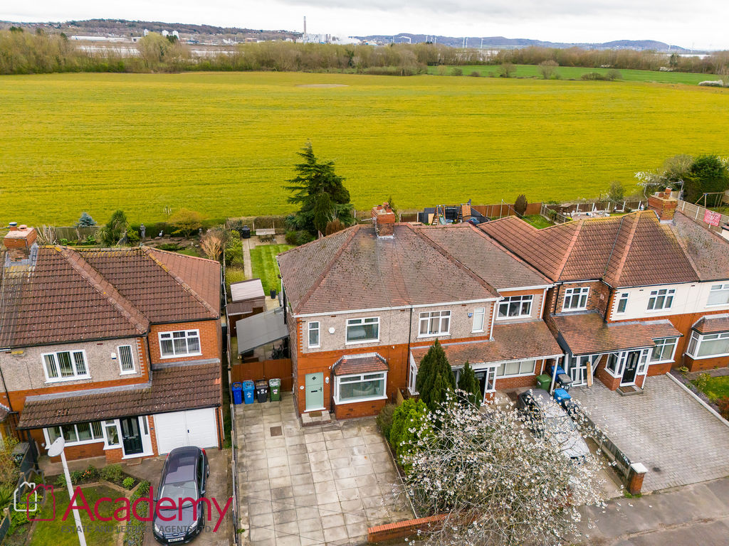 2 bedroom Link detached house For Sale