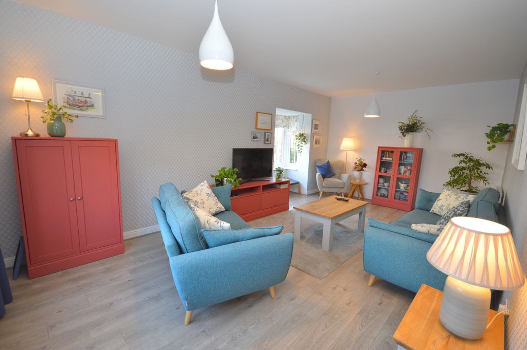 4 bedroom Link detached house For Sale