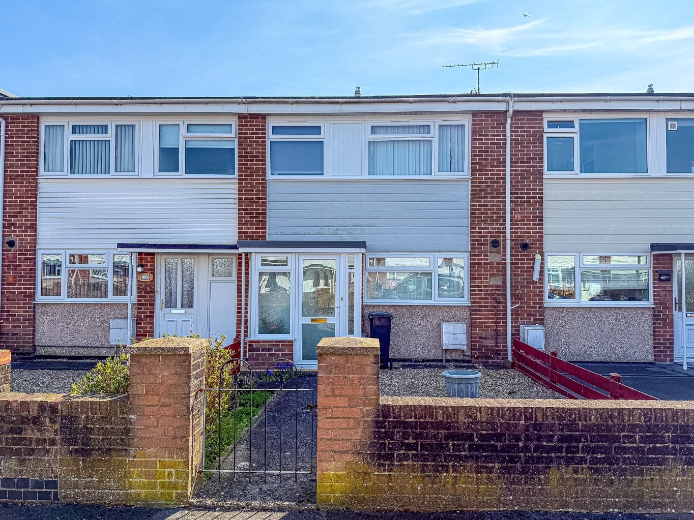3 bedroom Terraced House Under Offer