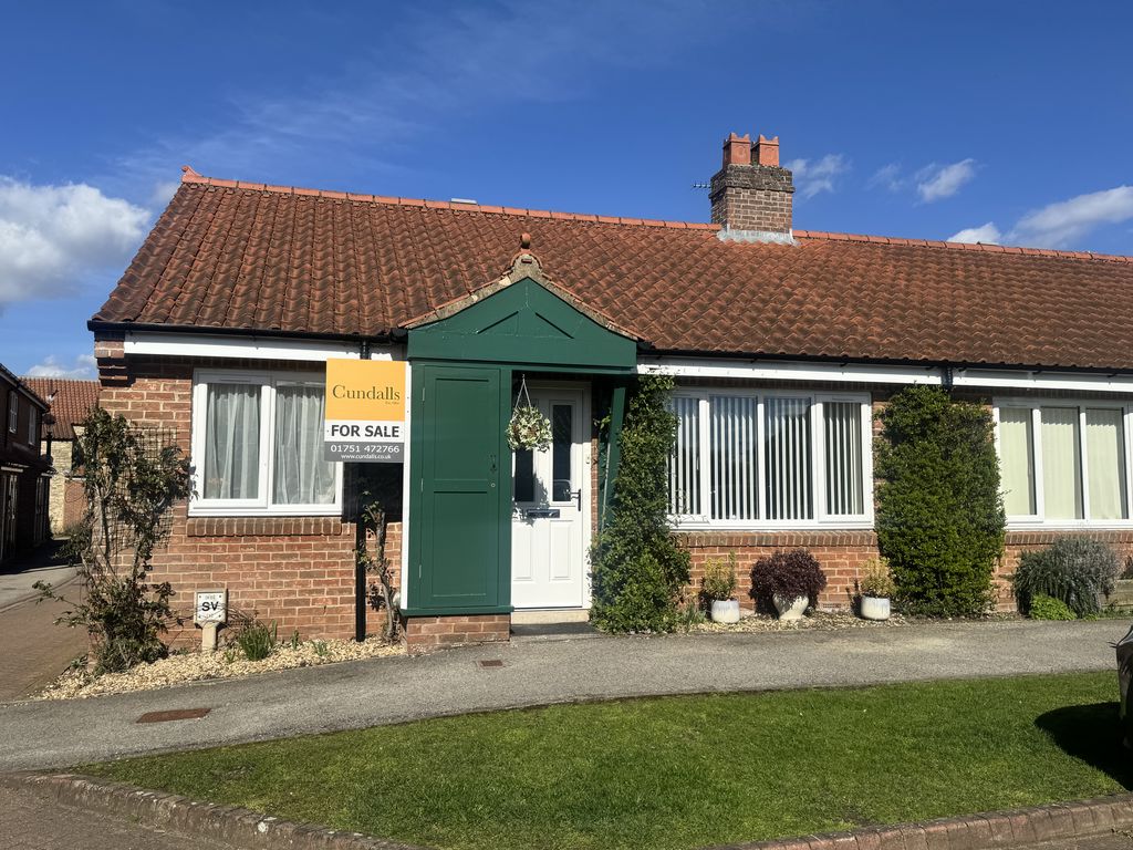 2 bedroom Detached bungalow Under Offer
