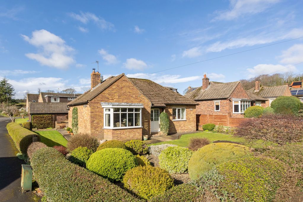 2 bedroom Detached bungalow Under Offer