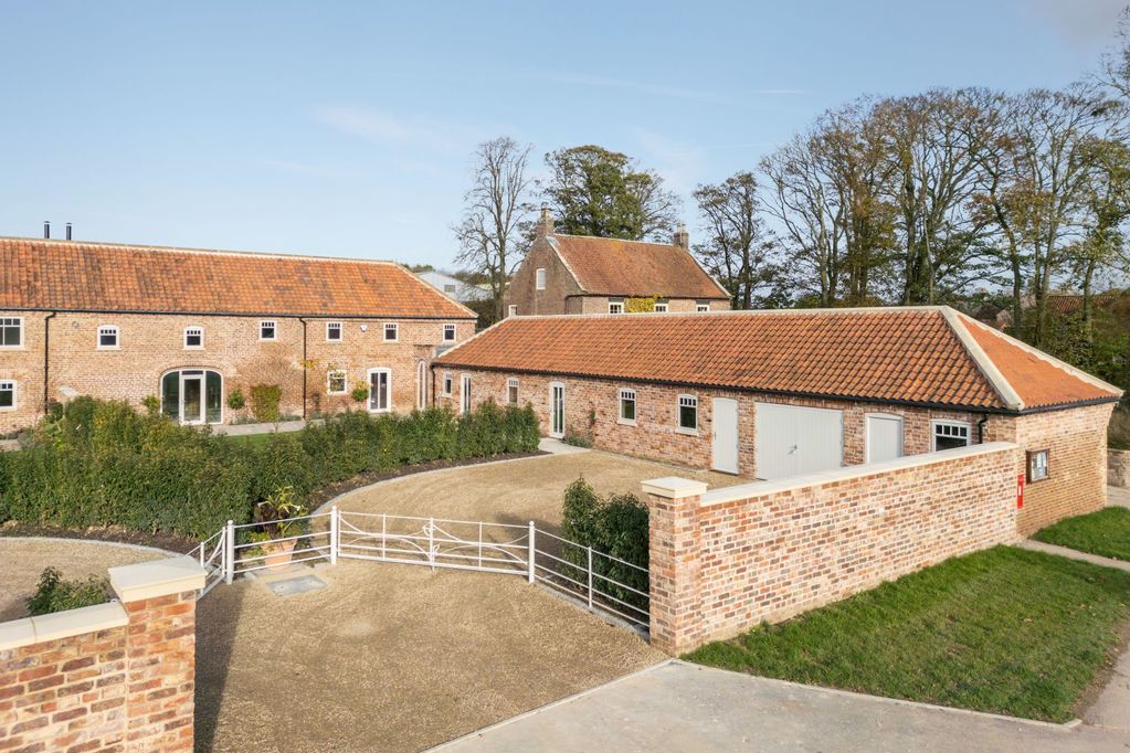 4 bedroom House (unspecified) For Sale