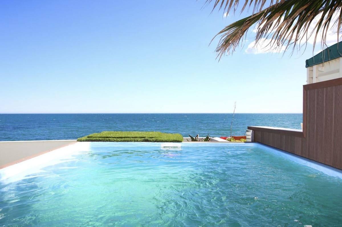 4 bedroom Apartment For Sale