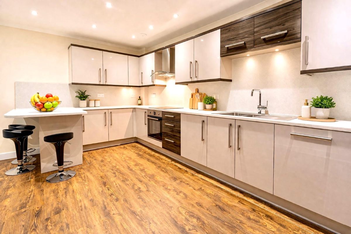 3 bedroom Apartment To Let