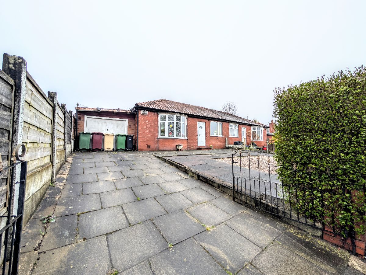 2 bedroom Detached bungalow Under Offer