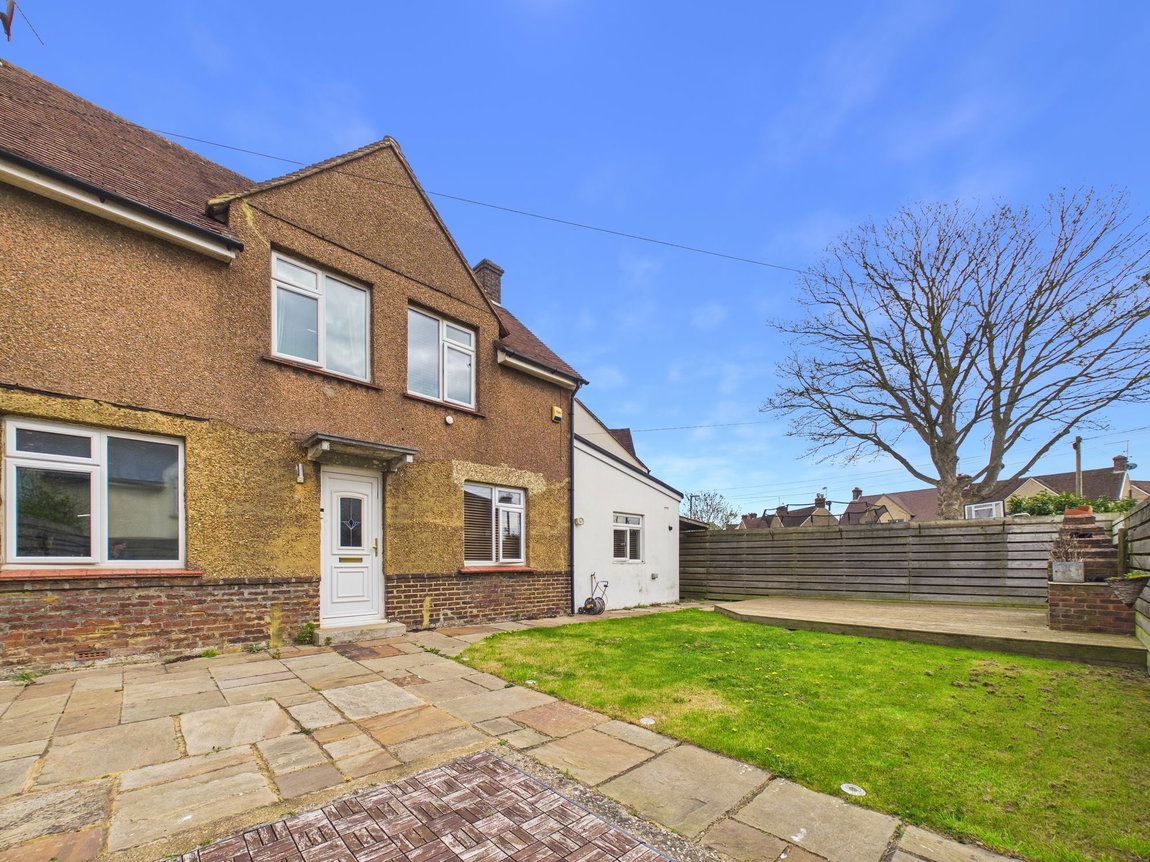 5 bedroom End of terrace house For Sale