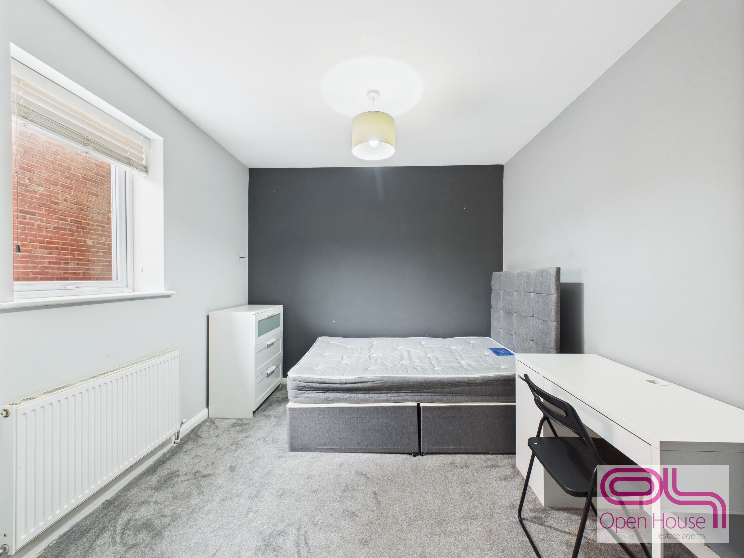 6 bedroom House share To Let
