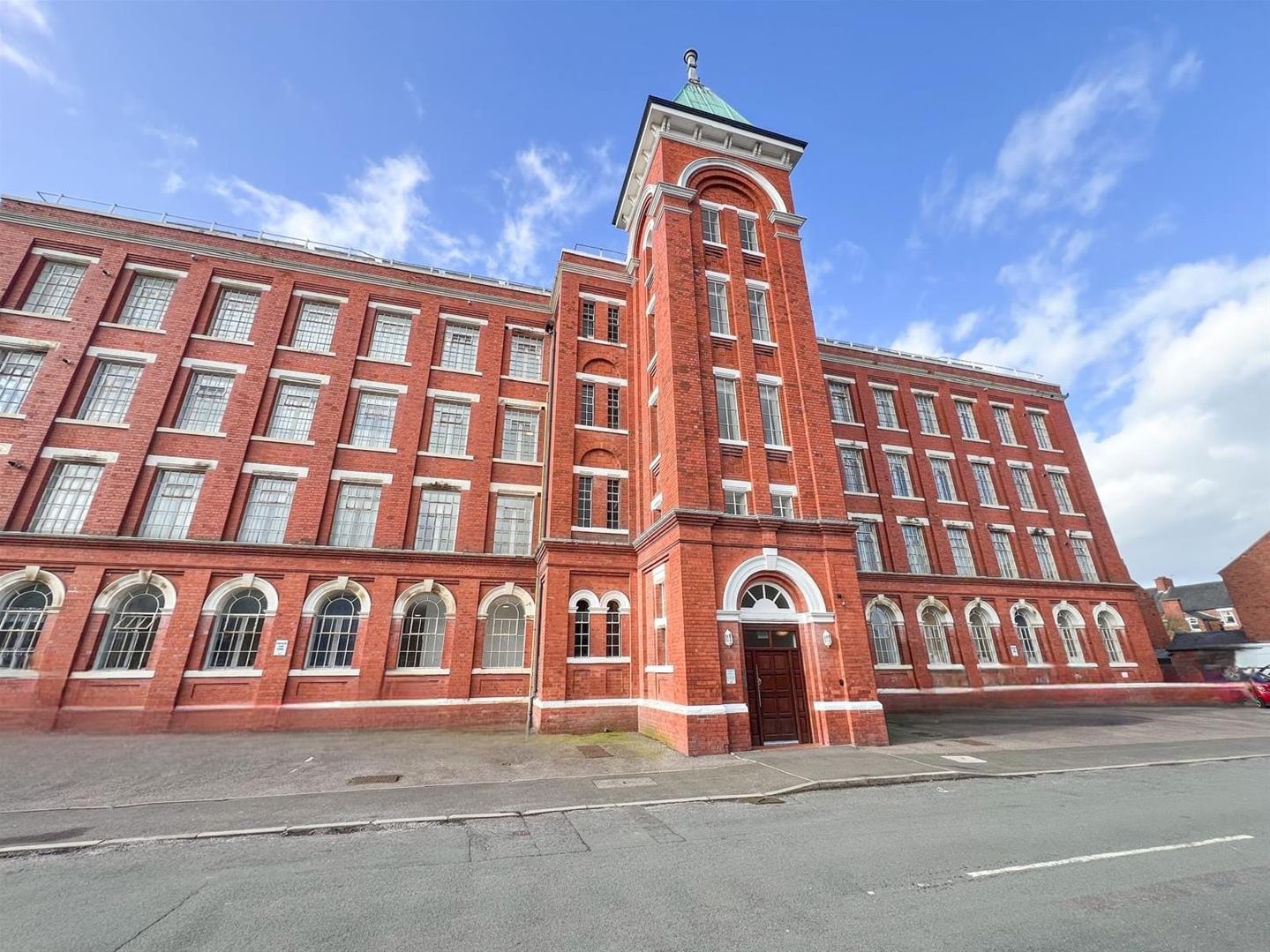 2 bedroom Flat share For Sale