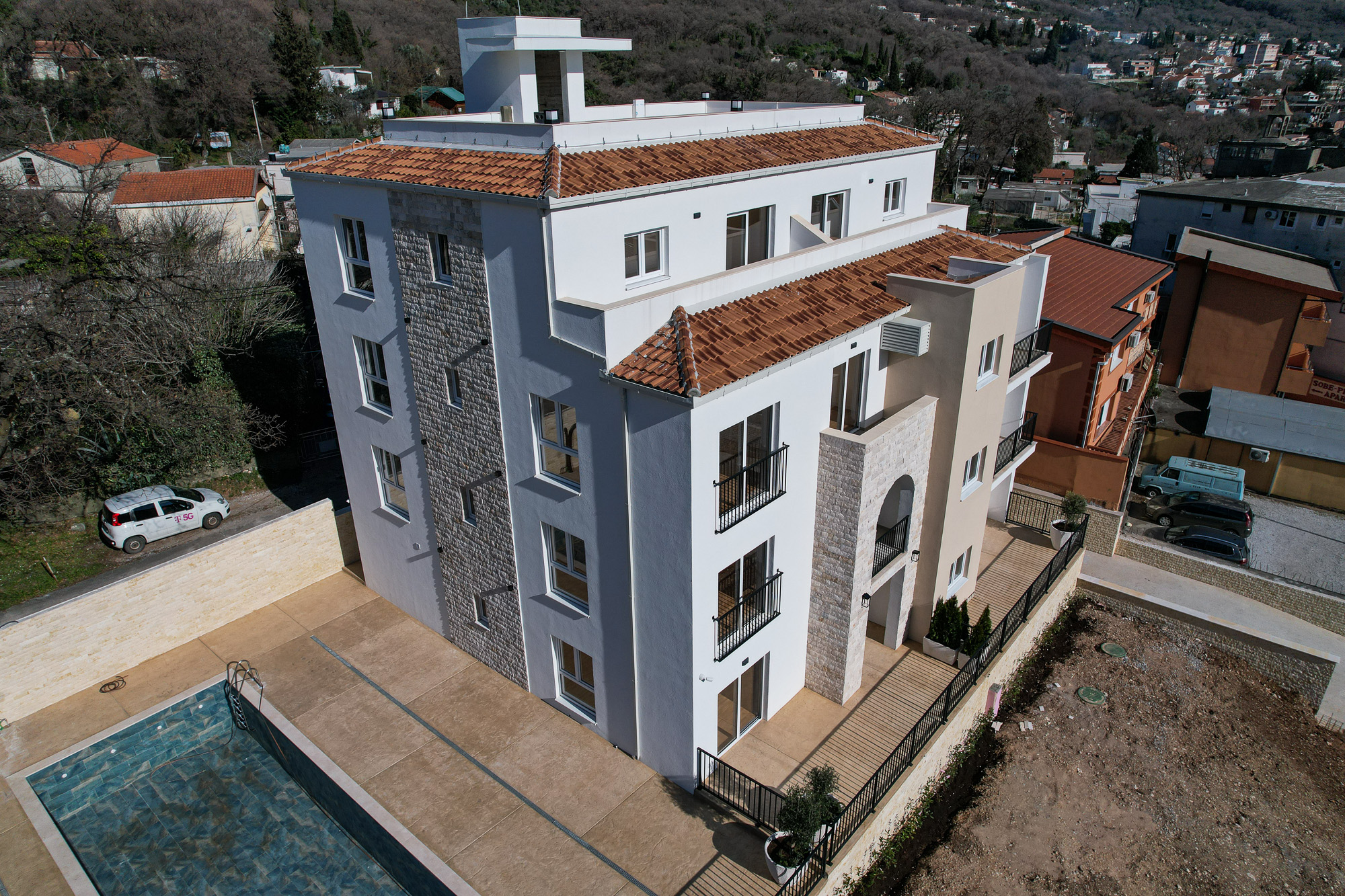 1 bedroom Apartment For Sale
