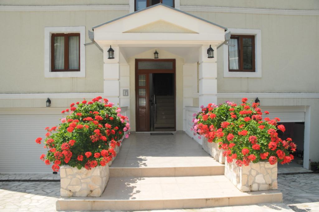 17 bedroom Villa For Sale