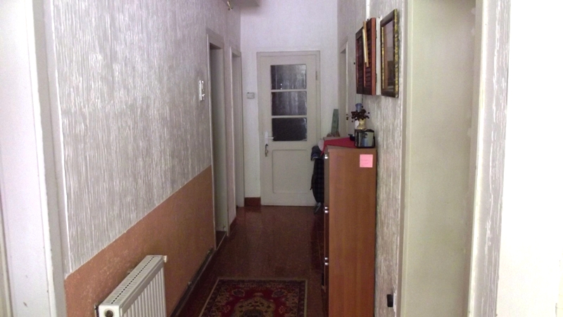 6 bedroom House (unspecified) For Sale