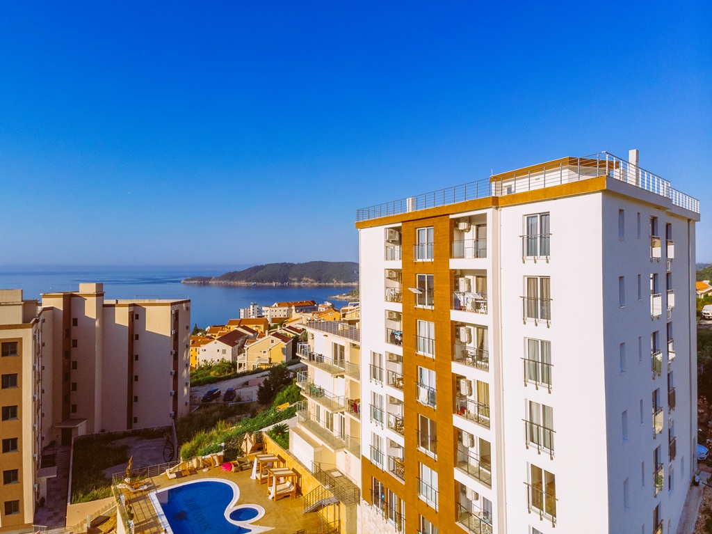 1 bedroom Apartment For Sale