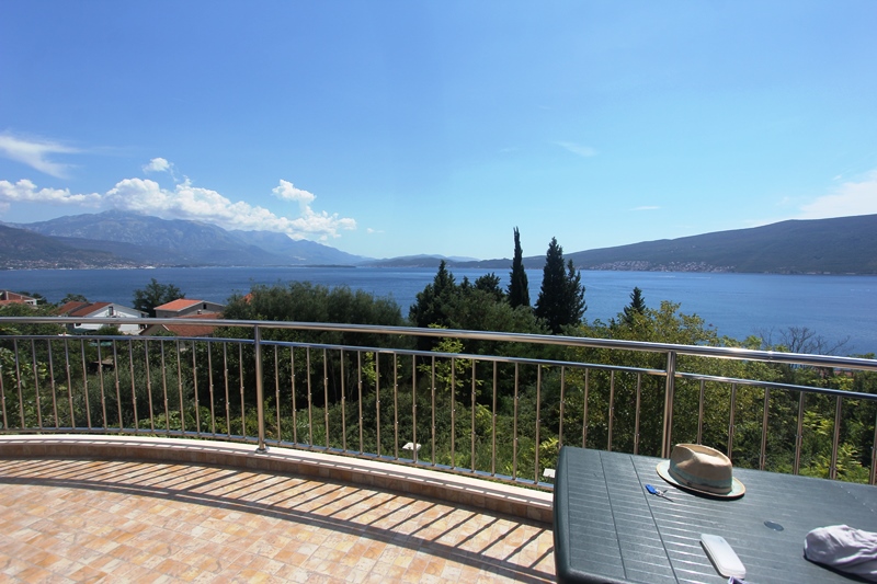 5 bedroom Villa For Sale