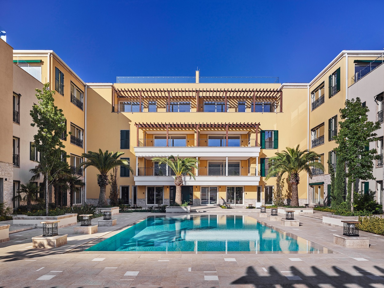 1 bedroom Apartment For Sale