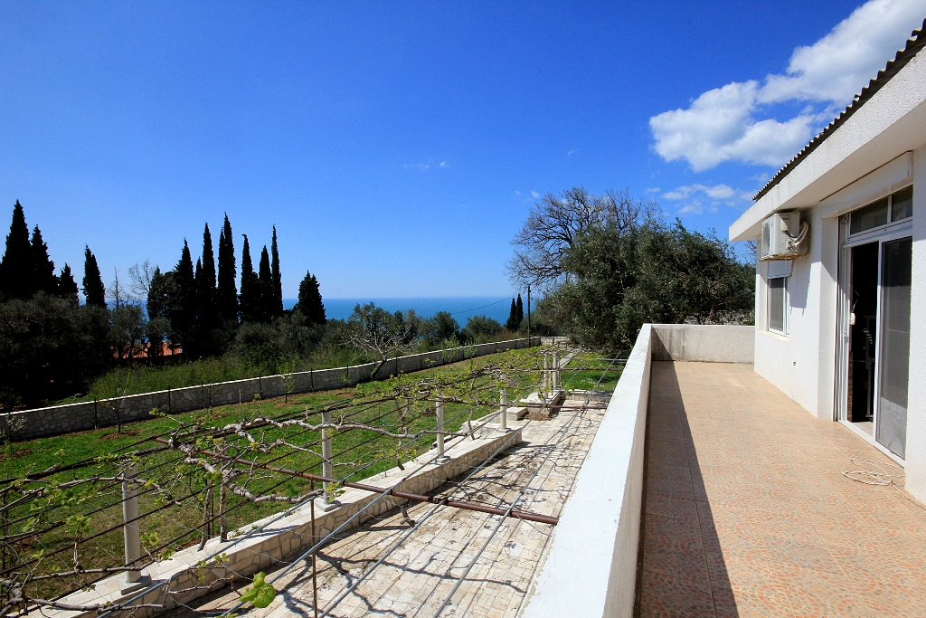 3 bedroom Property For Sale