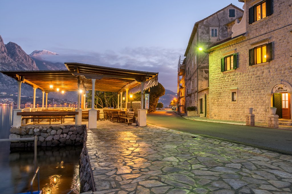 6 bedroom House (unspecified) For Sale