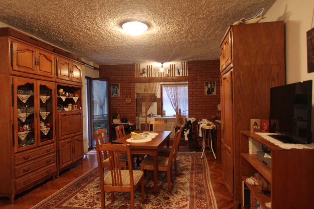 5 bedroom House (unspecified) For Sale