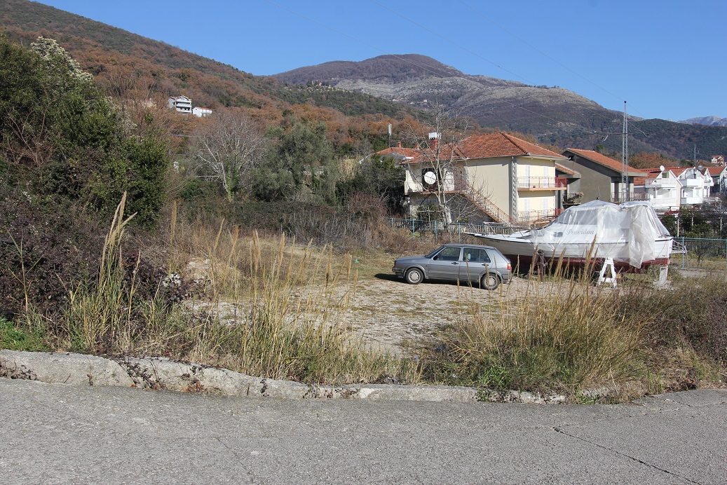  Plot For Sale