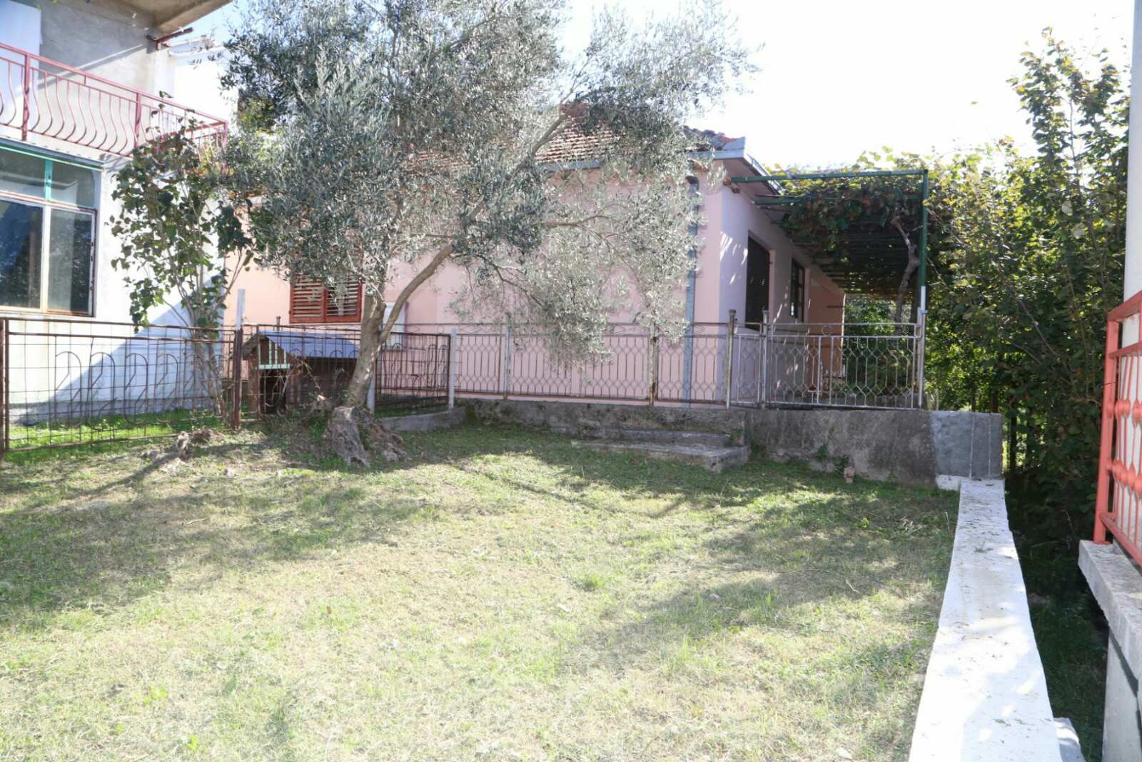 3 bedroom House (unspecified) For Sale