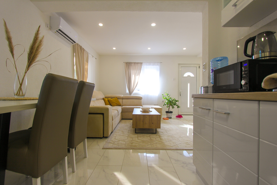 4 bedroom House (unspecified) For Sale