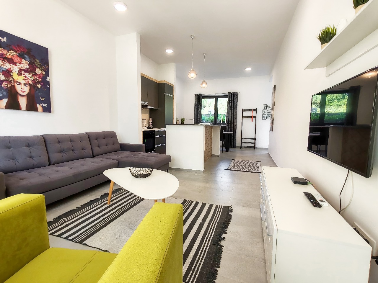 1 bedroom Apartment For Sale