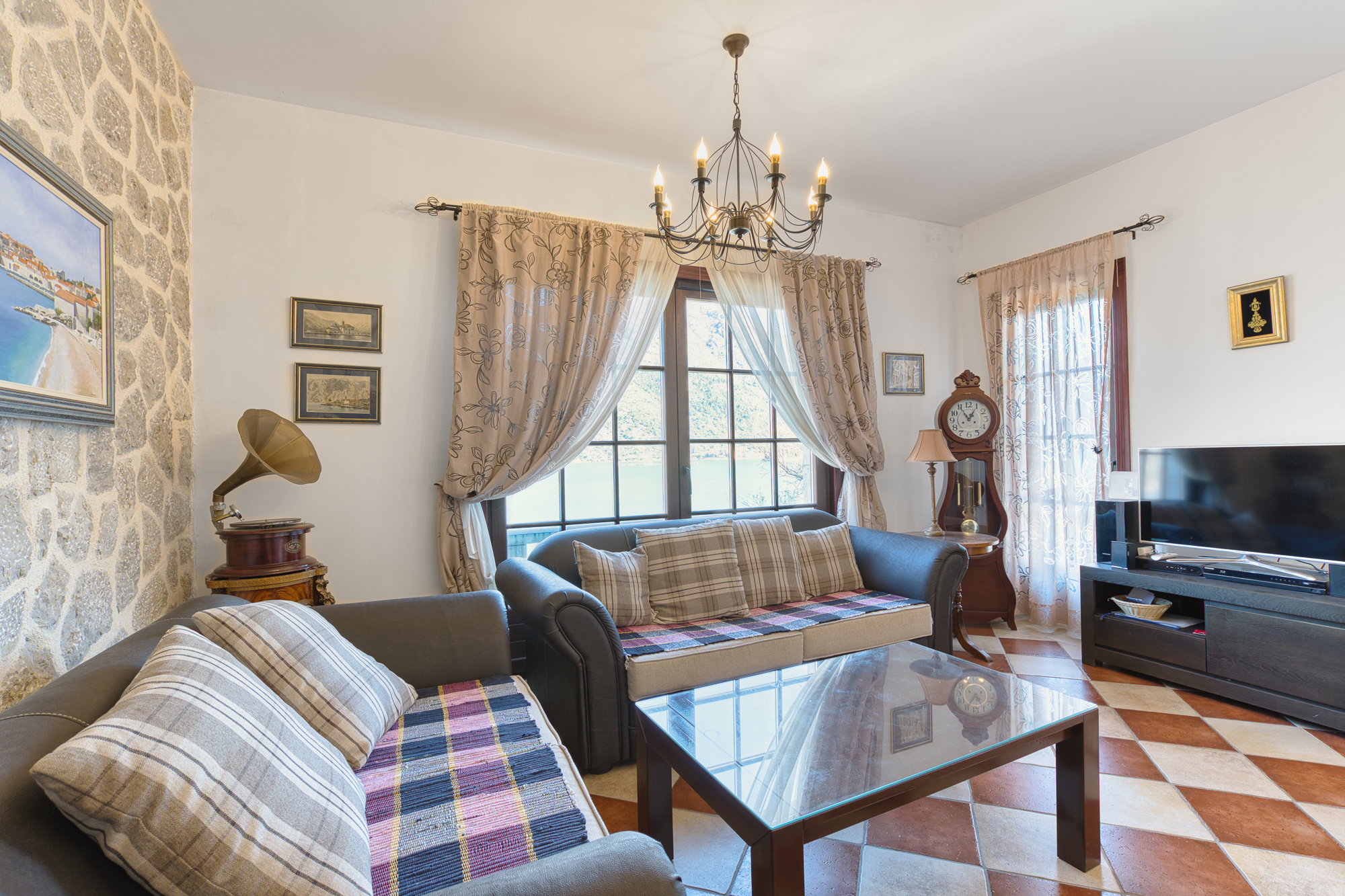  Villa For Sale