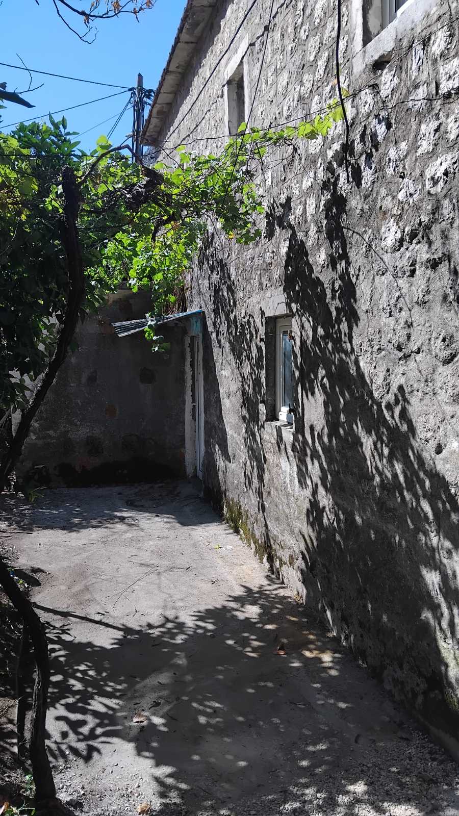 4 bedroom House (unspecified) For Sale