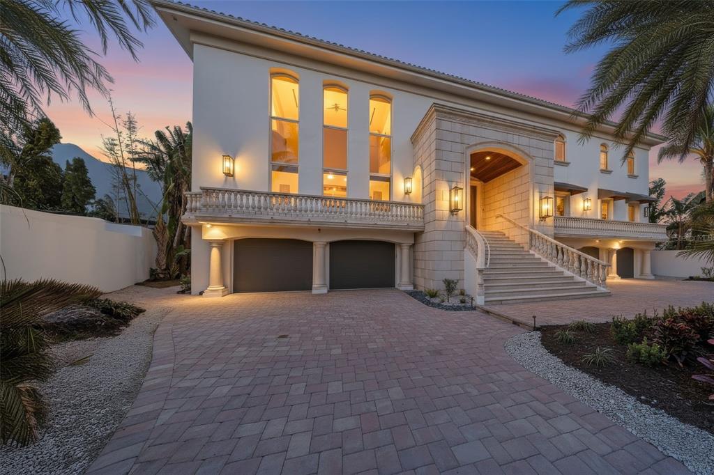 6 bedroom Detached house For Sale