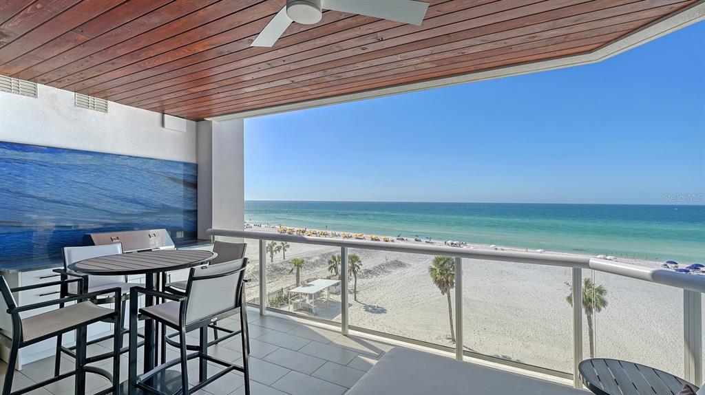 4 bedroom Apartment For Sale