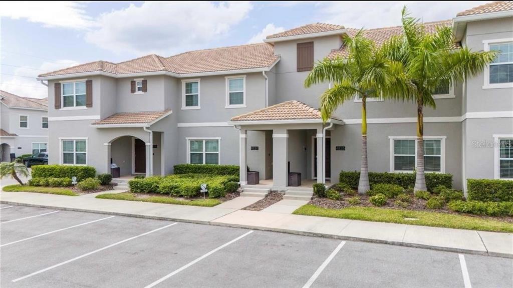 4 bedroom Town house For Sale