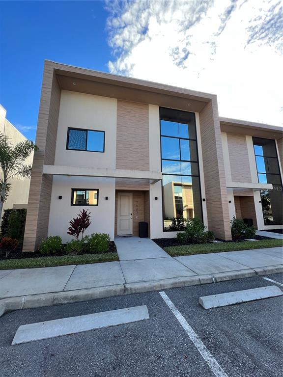 4 bedroom Town house For Sale