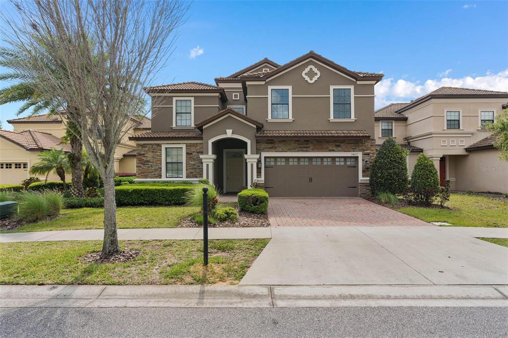8 bedroom Detached house For Sale