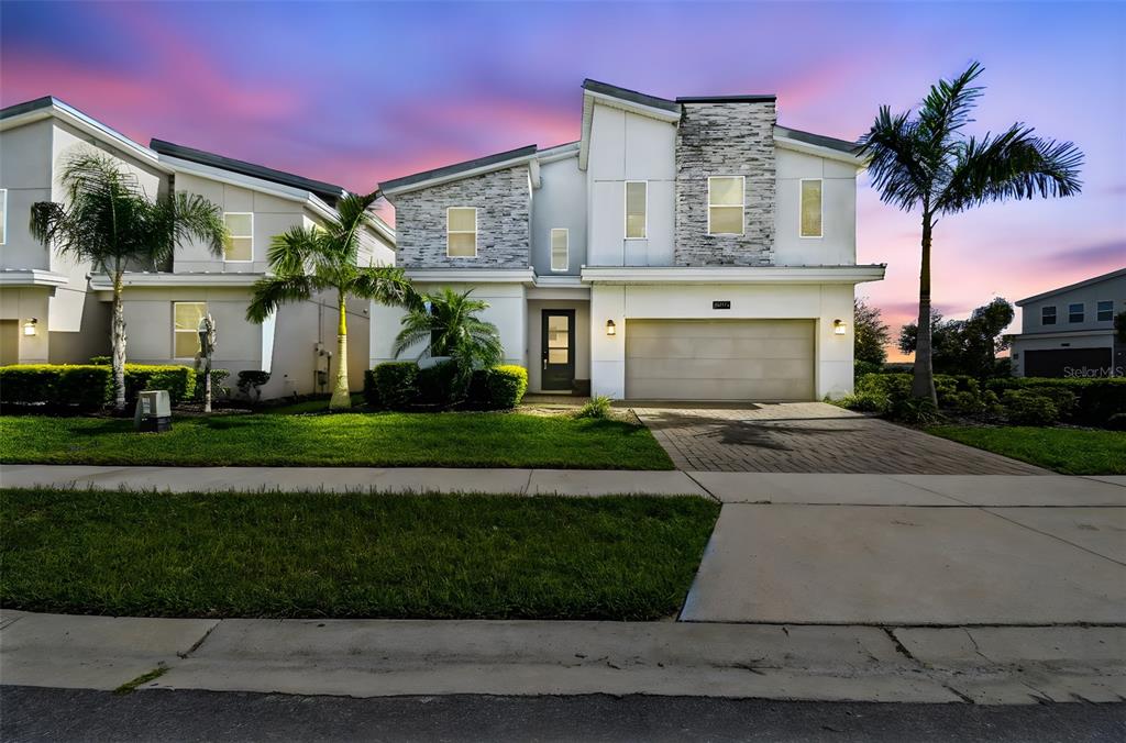 9 bedroom Detached house For Sale