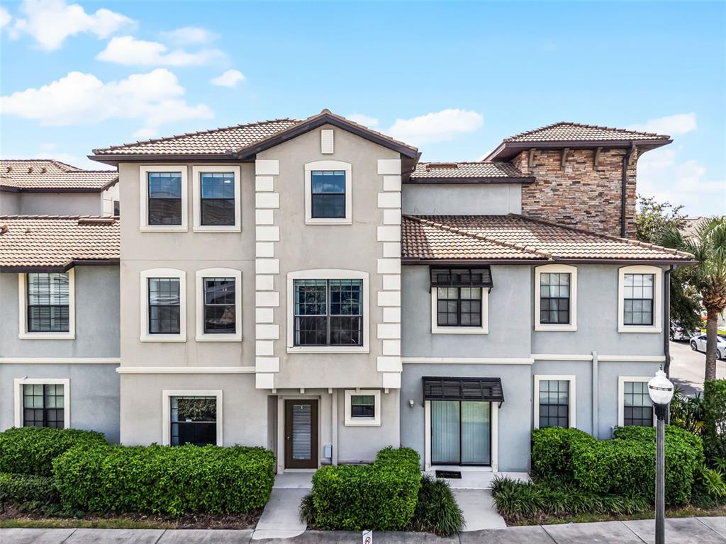 4 bedroom Town house For Sale