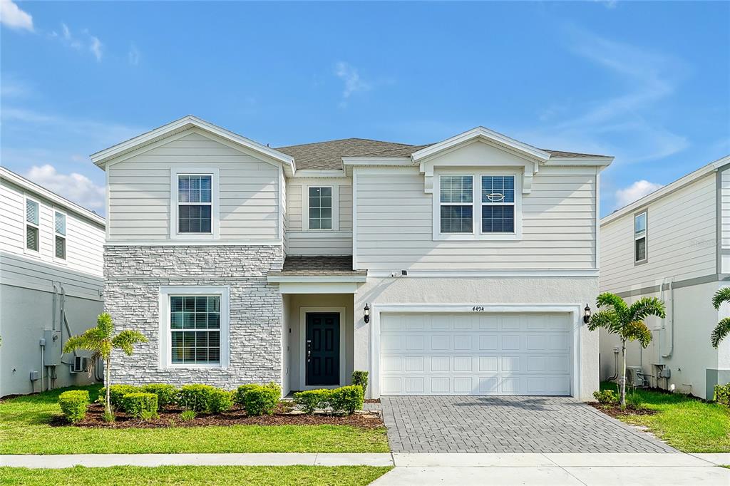 1 Detached house For Sale