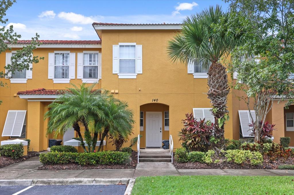 3 bedroom Town house For Sale