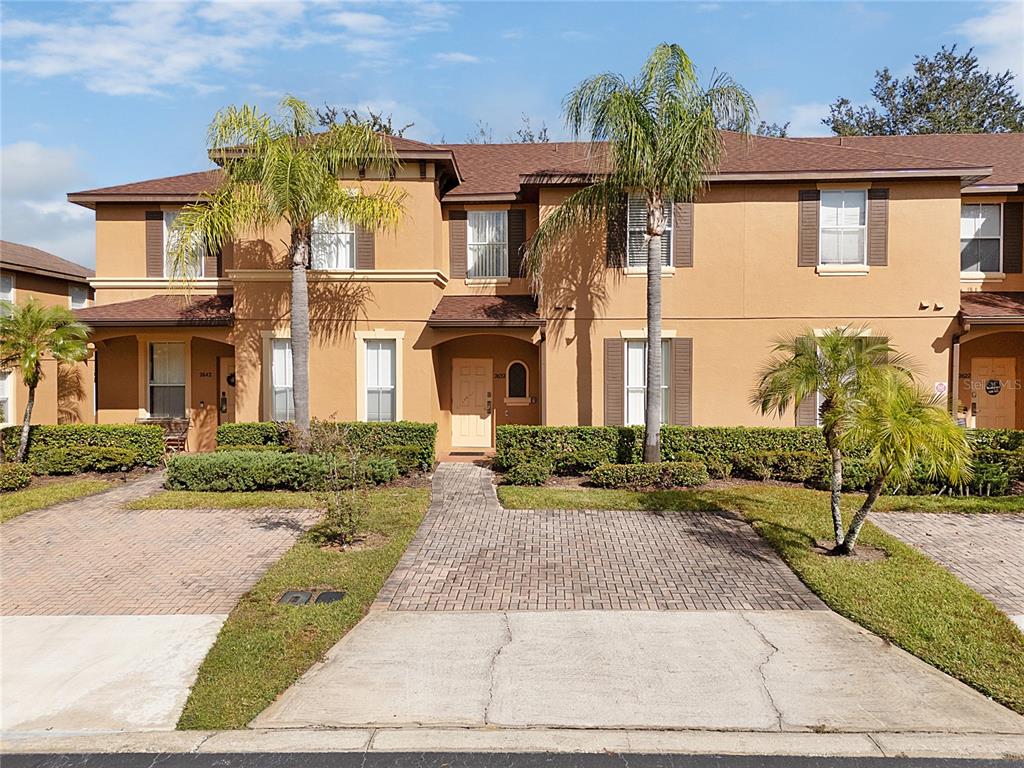 4 bedroom Town house For Sale