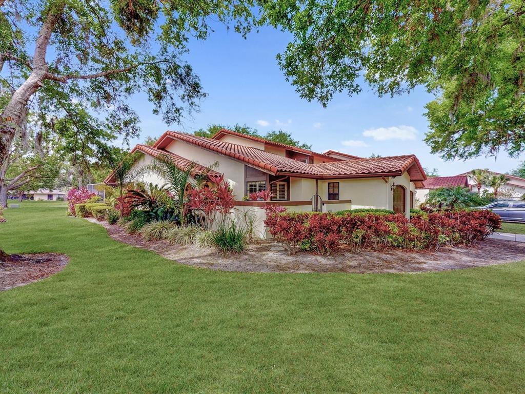 2 bedroom Town house For Sale