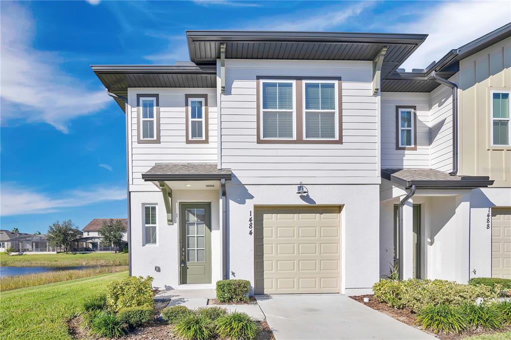 3 bedroom Town house For Sale