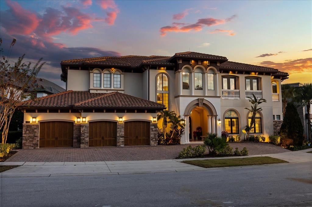 8 bedroom Detached house For Sale