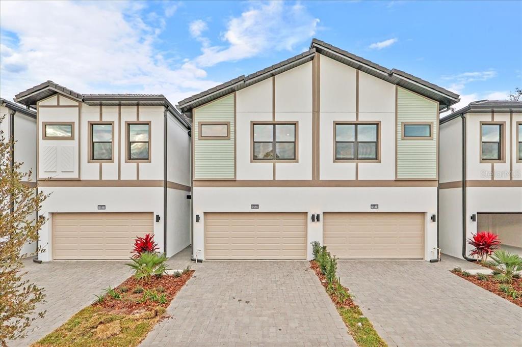 5 bedroom Town house For Sale