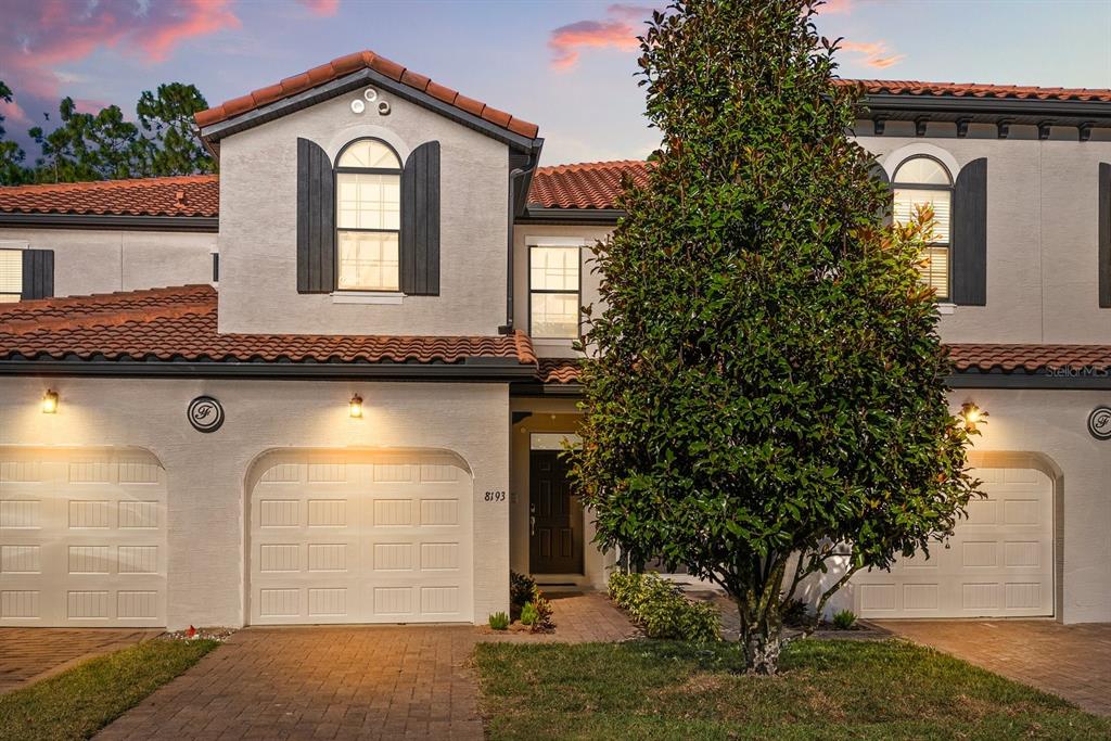 3 bedroom Town house For Sale